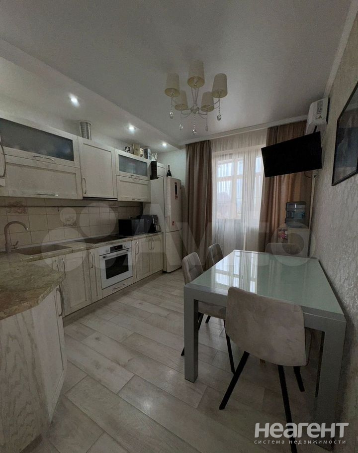 Продается 1-комнатная квартира, 43,1 м²