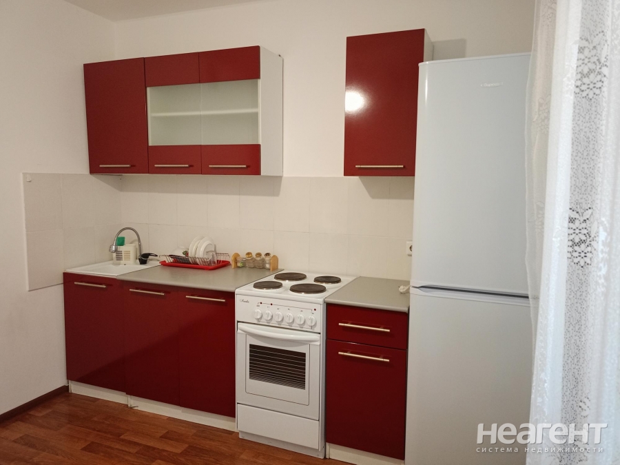 Сдается 1-комнатная квартира, 46 м²