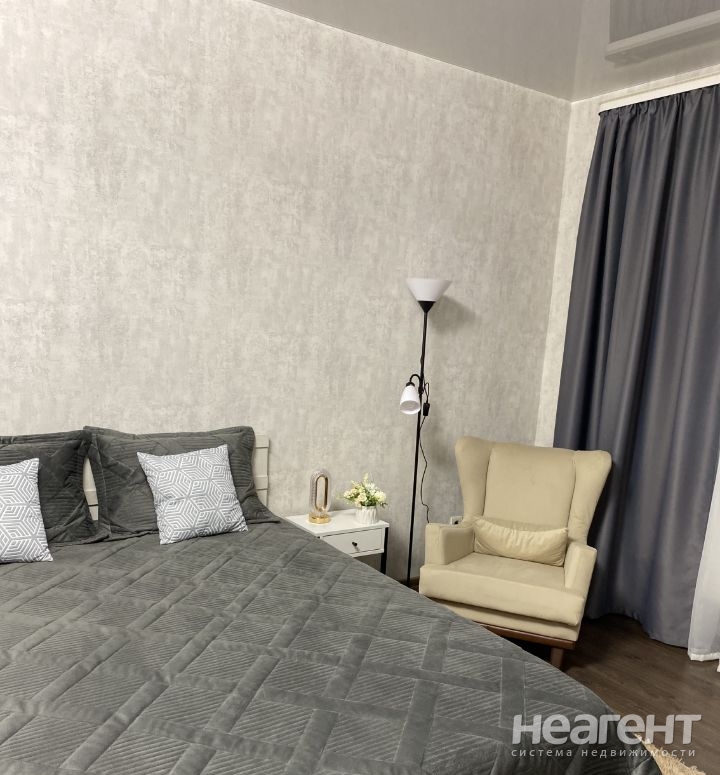 Сдается 1-комнатная квартира, 40 м²