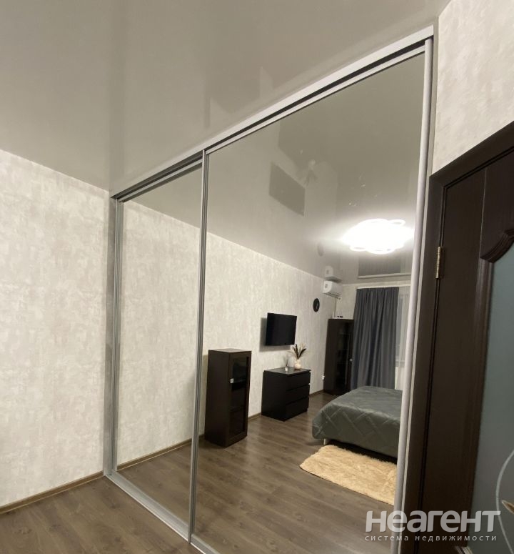 Сдается 1-комнатная квартира, 40 м²