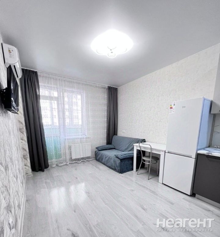 Сдается 1-комнатная квартира, 41 м²