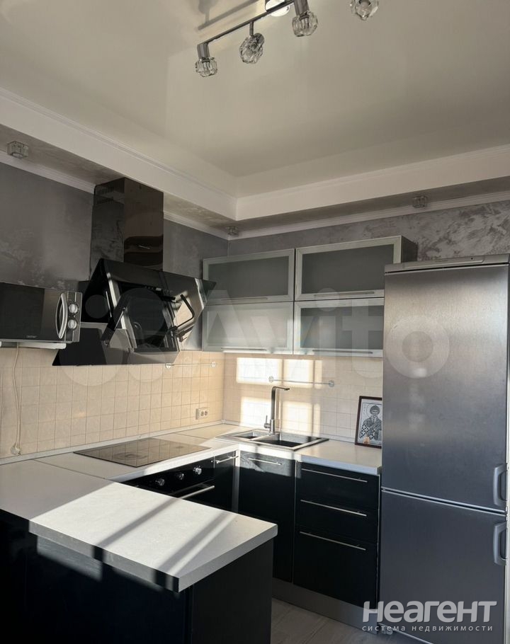 Продается 1-комнатная квартира, 45 м²