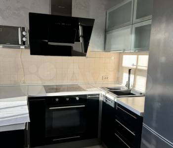 Продается 1-комнатная квартира, 45 м²