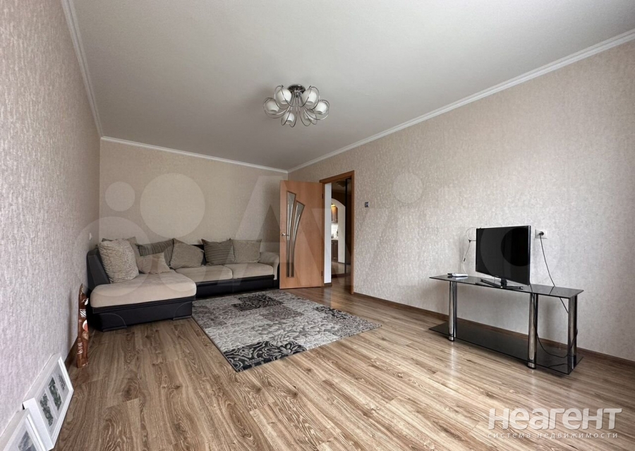 Сдается 2-х комнатная квартира, 60 м²