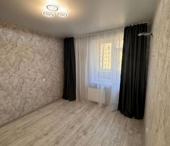 Продается 1-комнатная квартира, 38 м²