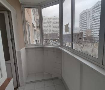 Продается 1-комнатная квартира, 40,7 м²