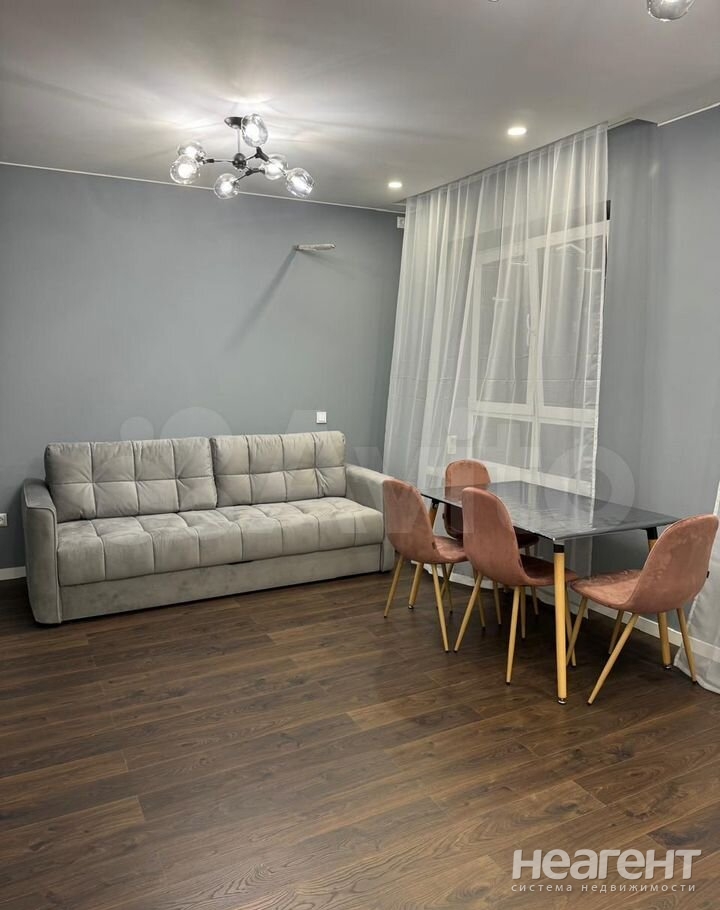 Сдается 2-х комнатная квартира, 66 м²