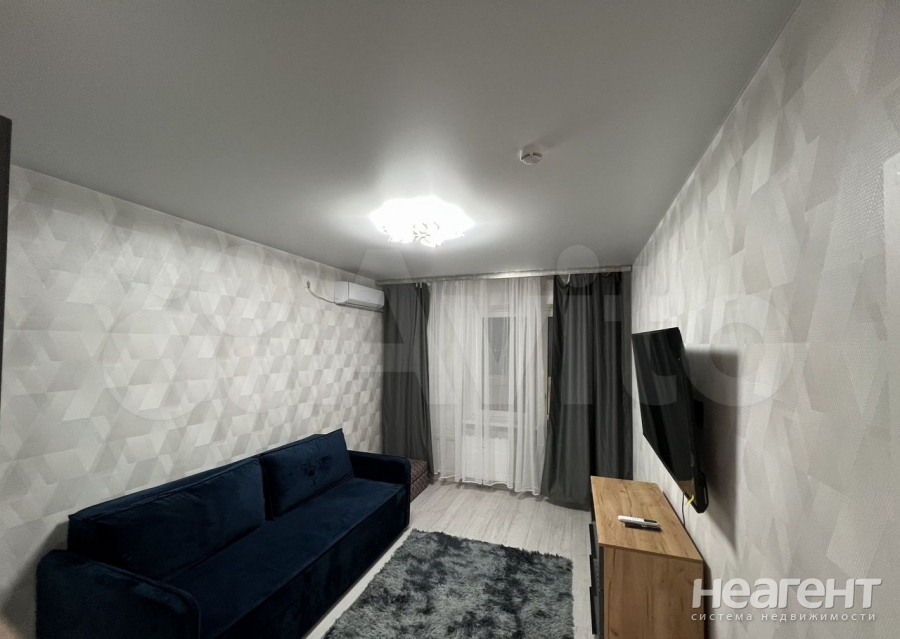 Сдается 1-комнатная квартира, 40 м²