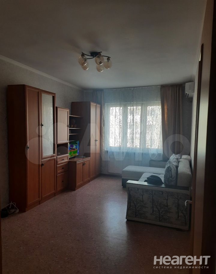 Сдается 1-комнатная квартира, 41,2 м²