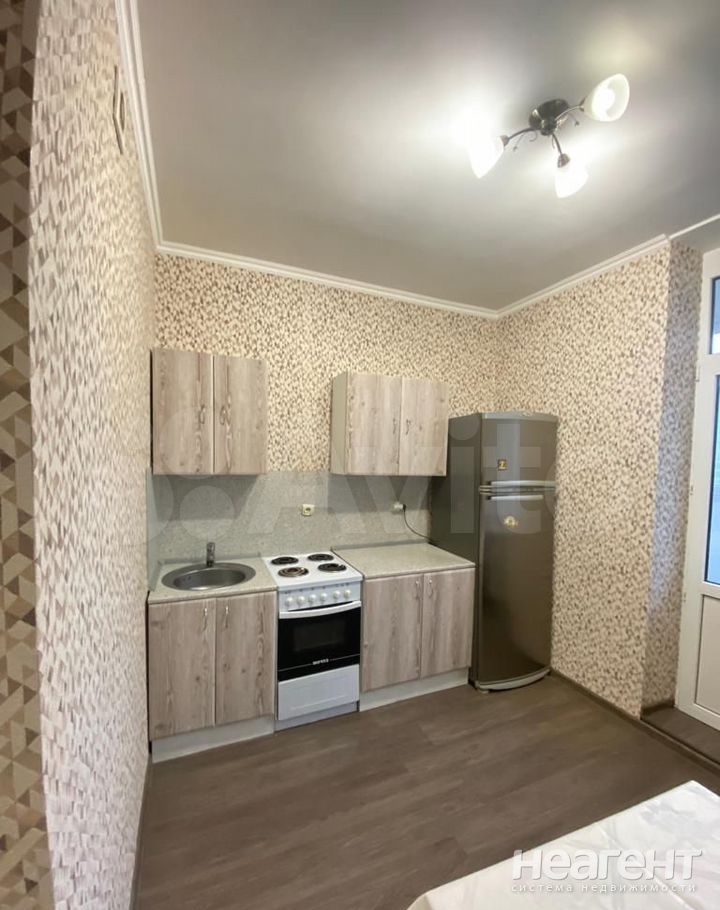 Сдается 1-комнатная квартира, 37 м²