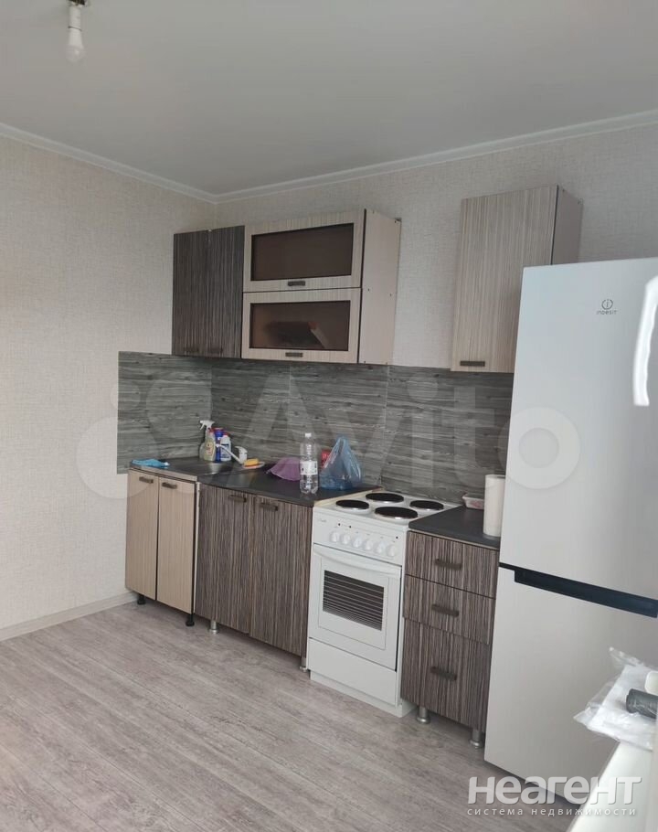 Продается 1-комнатная квартира, 38 м²