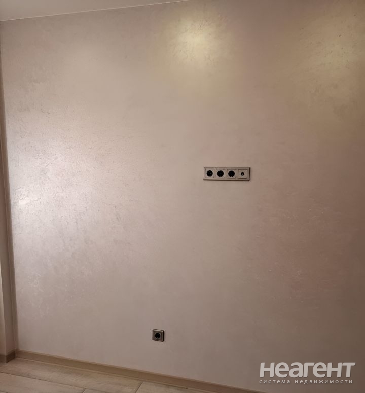 Продается 1-комнатная квартира, 39 м²