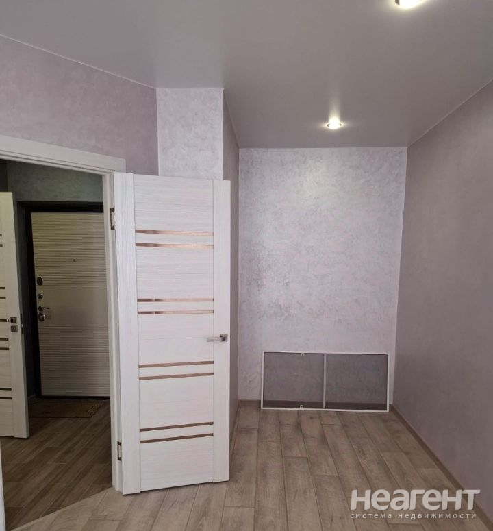 Продается 1-комнатная квартира, 39 м²