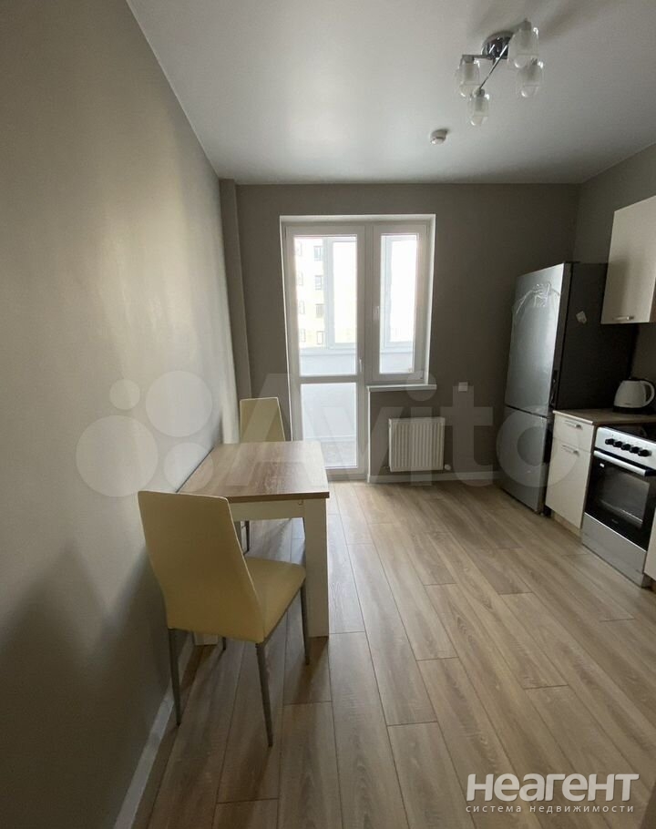 Сдается 1-комнатная квартира, 39,5 м²