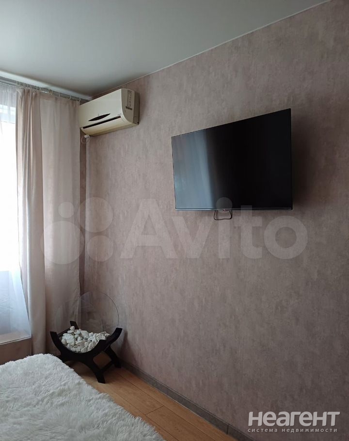 Продается 1-комнатная квартира, 38 м²