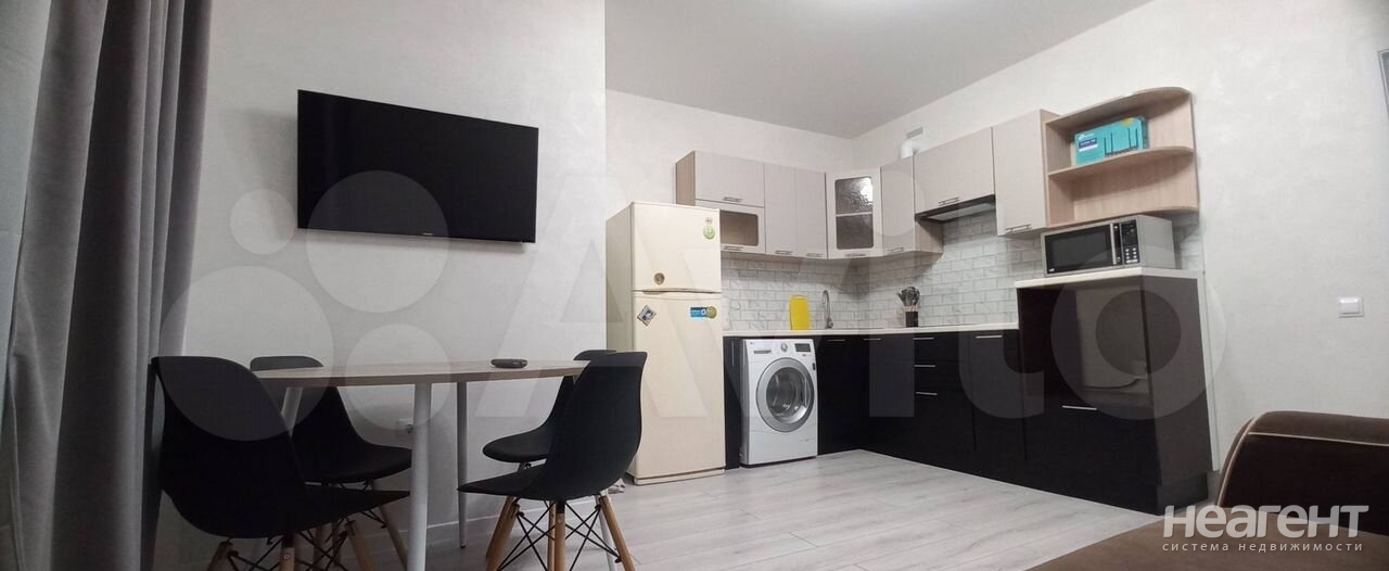 Сдается 1-комнатная квартира, 45 м²