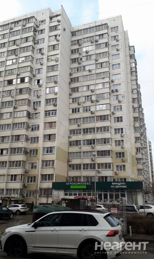 Сдается Многокомнатная квартира, 74,2 м²