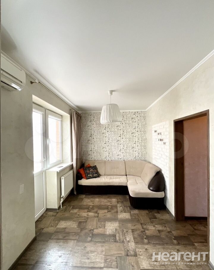 Сдается 1-комнатная квартира, 40 м²