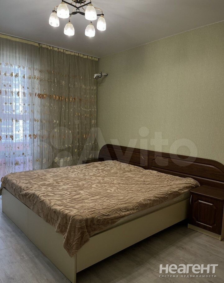 Сдается 1-комнатная квартира, 50,5 м²