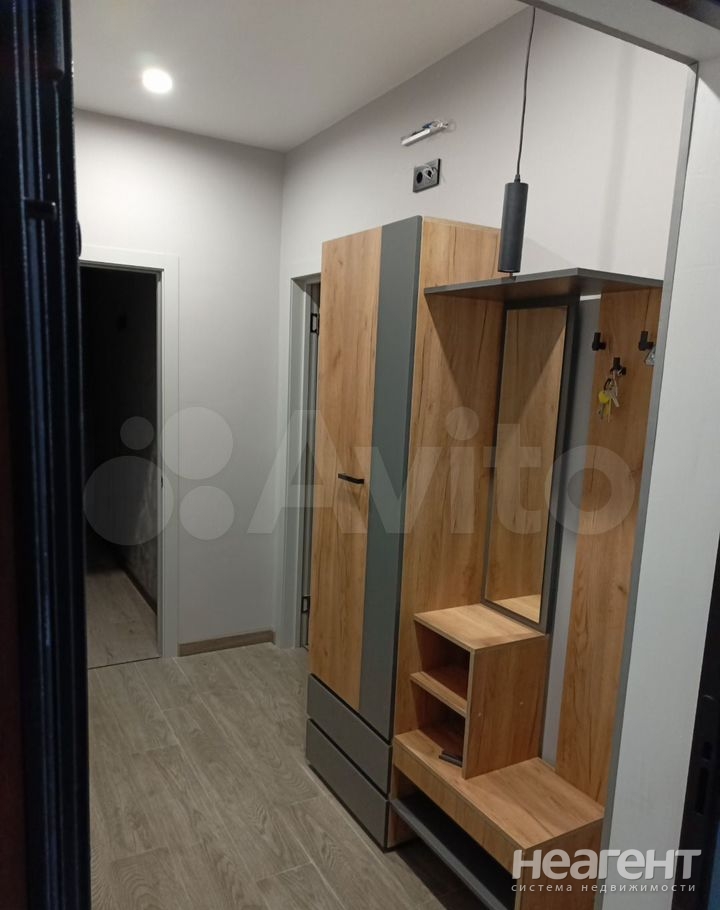 Сдается 1-комнатная квартира, 37 м²