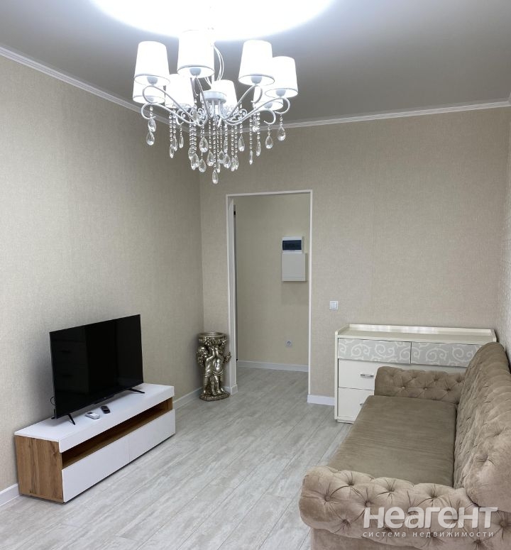 Сдается 1-комнатная квартира, 44 м²