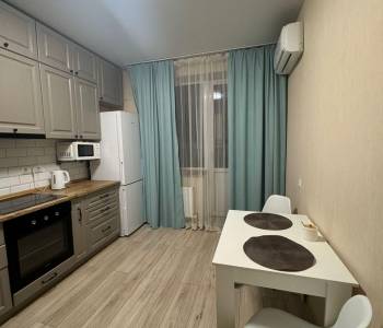 Сдается 1-комнатная квартира, 45 м²