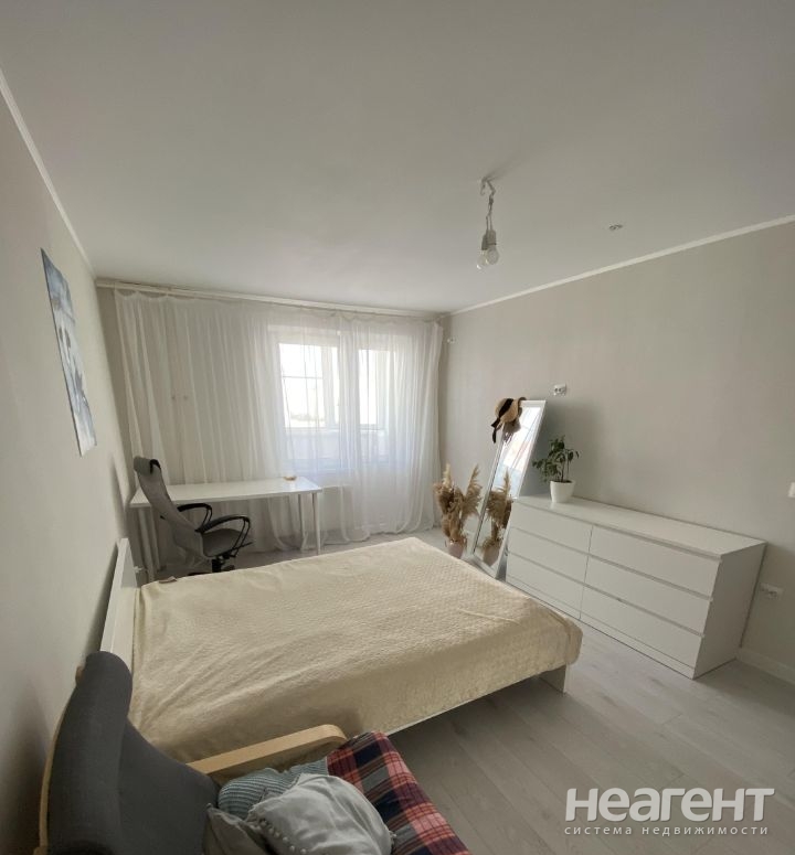 Продается 2-х комнатная квартира, 64,7 м²