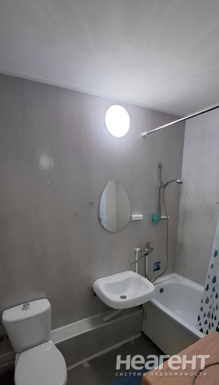 Сдается 1-комнатная квартира, 40 м²