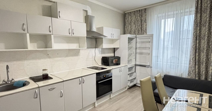 Продается 1-комнатная квартира, 40,3 м²