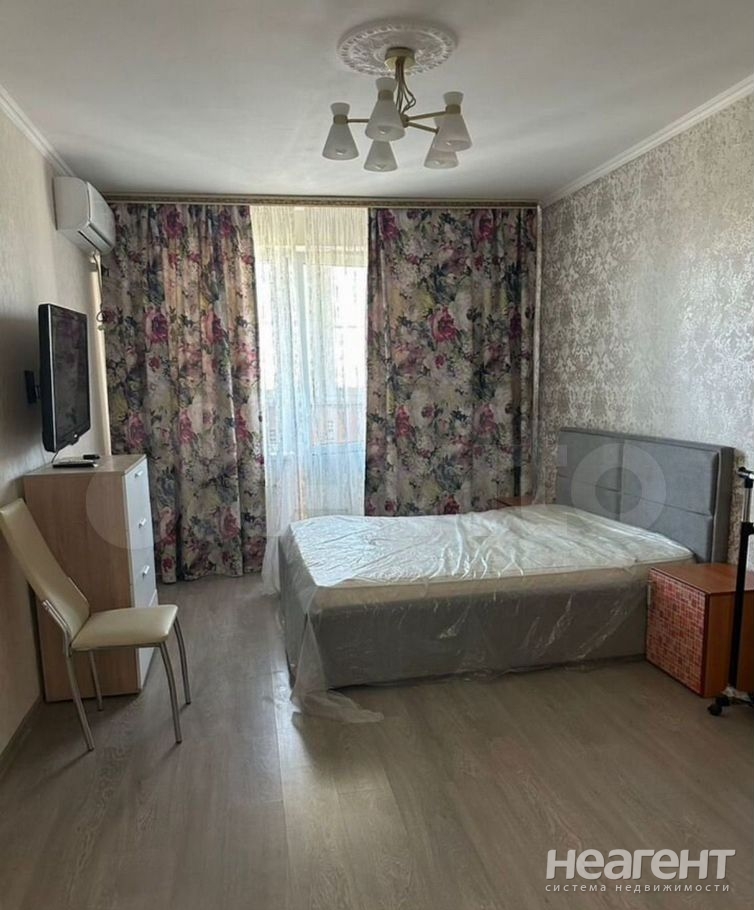 Продается 1-комнатная квартира, 40,3 м²