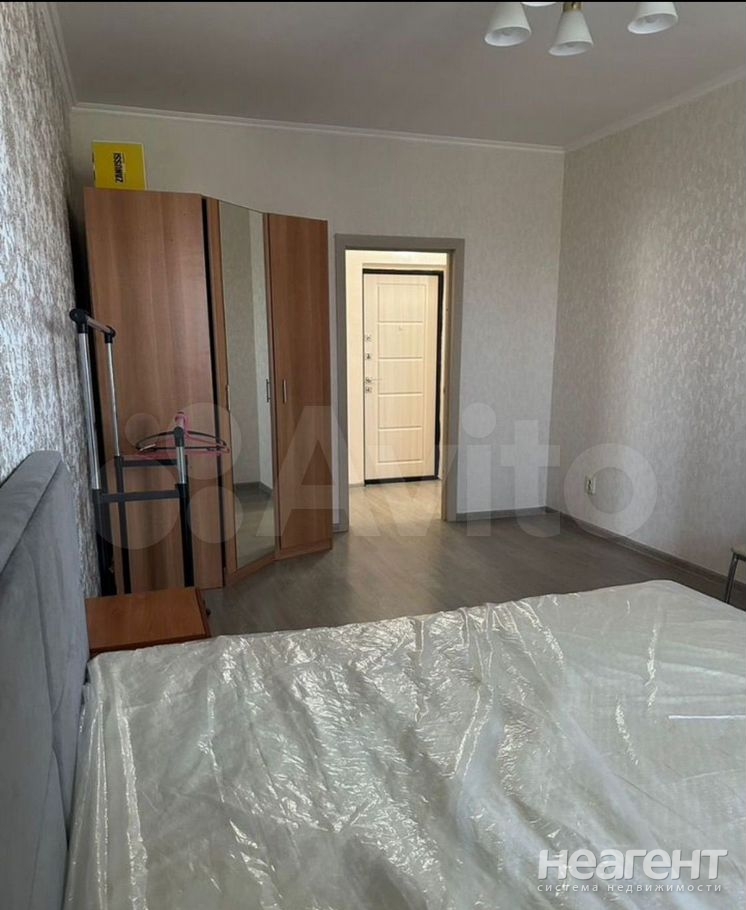 Продается 1-комнатная квартира, 40,3 м²