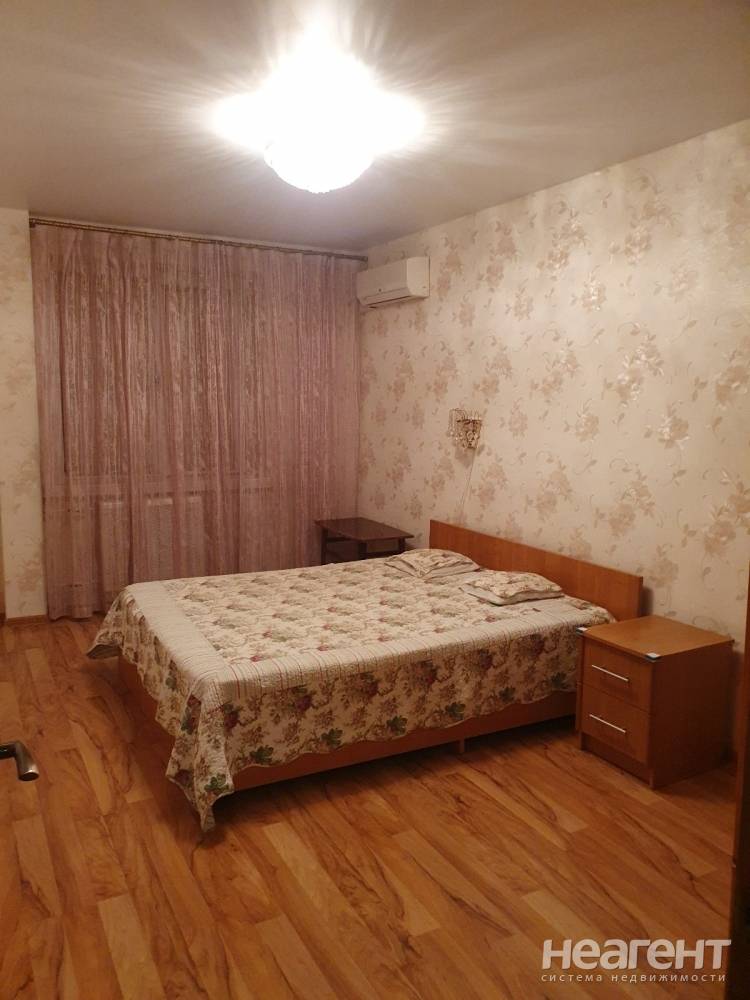 Сдается Многокомнатная квартира, 82 м²