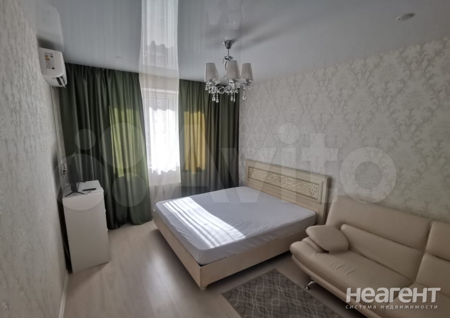 Сдается 1-комнатная квартира, 42 м²