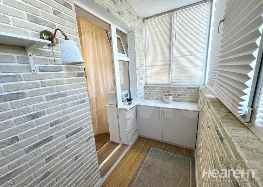 Сдается 2-х комнатная квартира, 65 м²