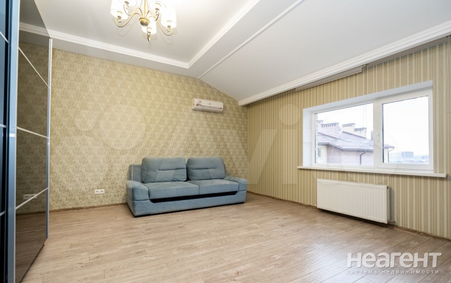 Продается 1-комнатная квартира, 36 м²