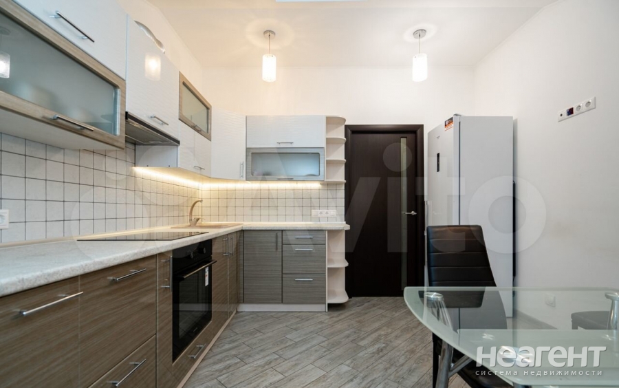 Продается 1-комнатная квартира, 36 м²