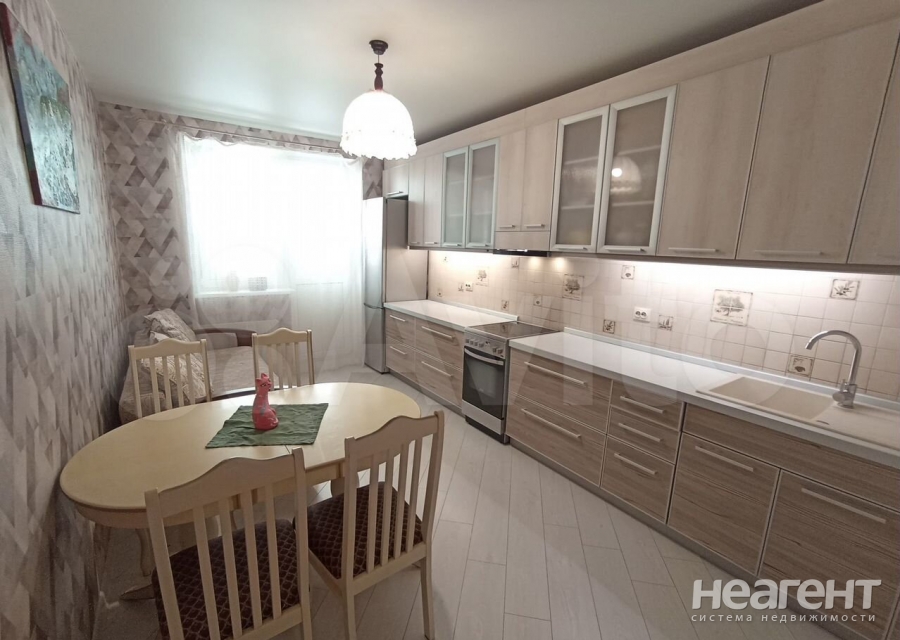 Продается 1-комнатная квартира, 48 м²