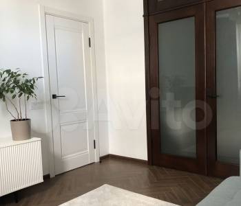 Продается 1-комнатная квартира, 50 м²