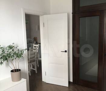 Продается 1-комнатная квартира, 50 м²