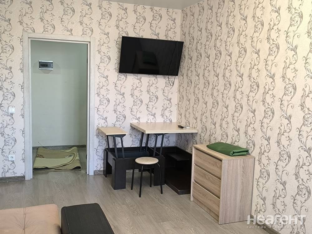 Продается 1-комнатная квартира, 45 м²