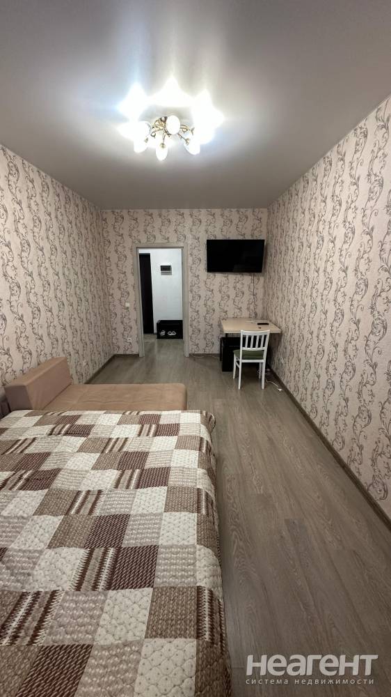 Продается 1-комнатная квартира, 45 м²