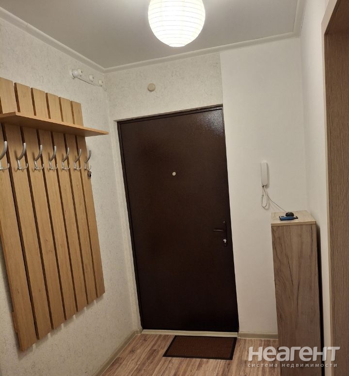 Сдается 1-комнатная квартира, 37 м²