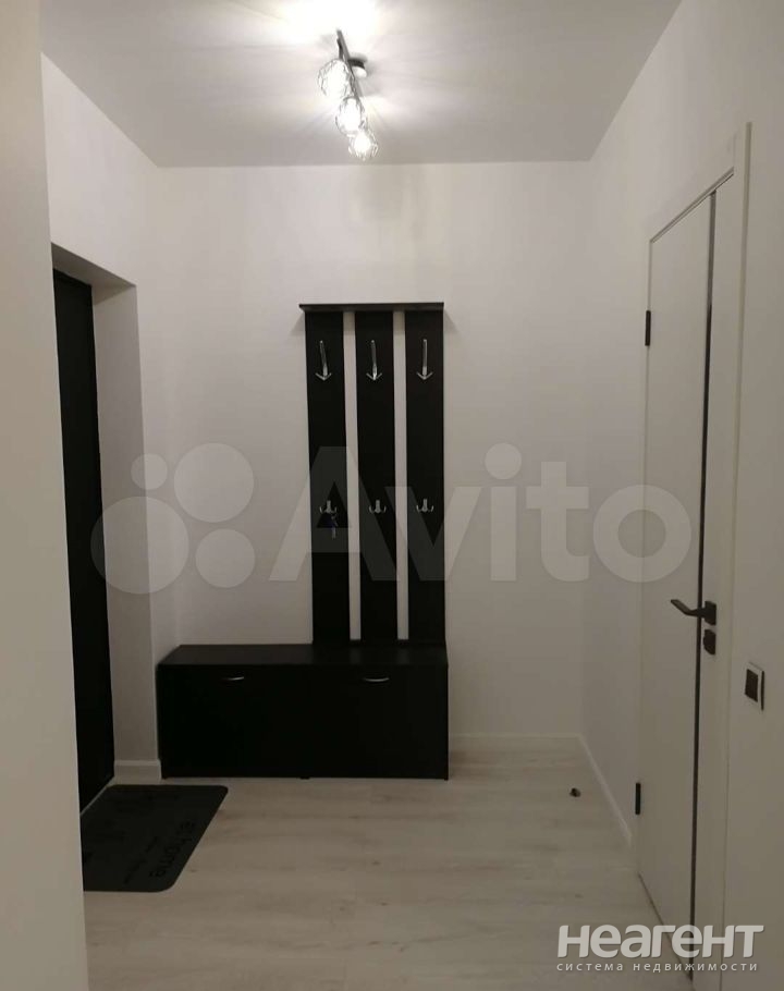 Сдается 1-комнатная квартира, 38 м²