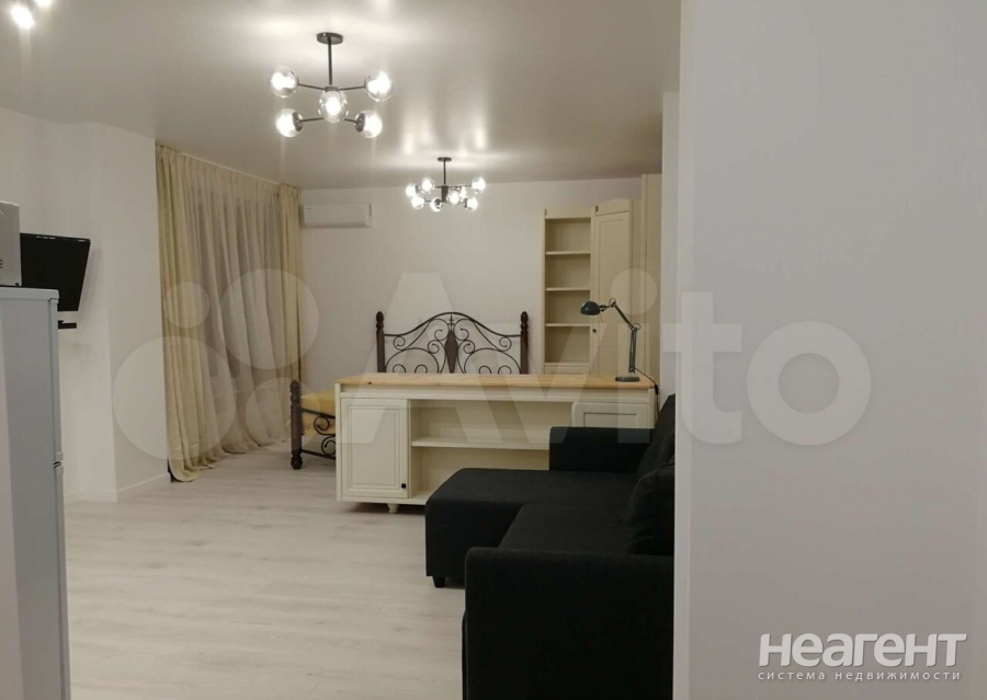 Сдается 1-комнатная квартира, 38 м²