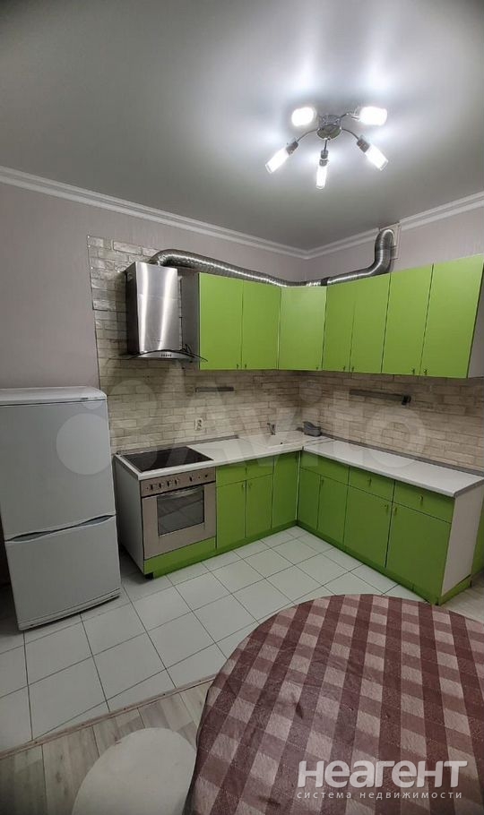 Сдается 1-комнатная квартира, 38,2 м²