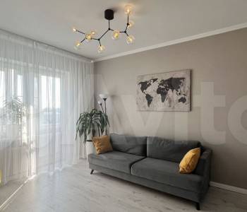 Продается 1-комнатная квартира, 37,5 м²