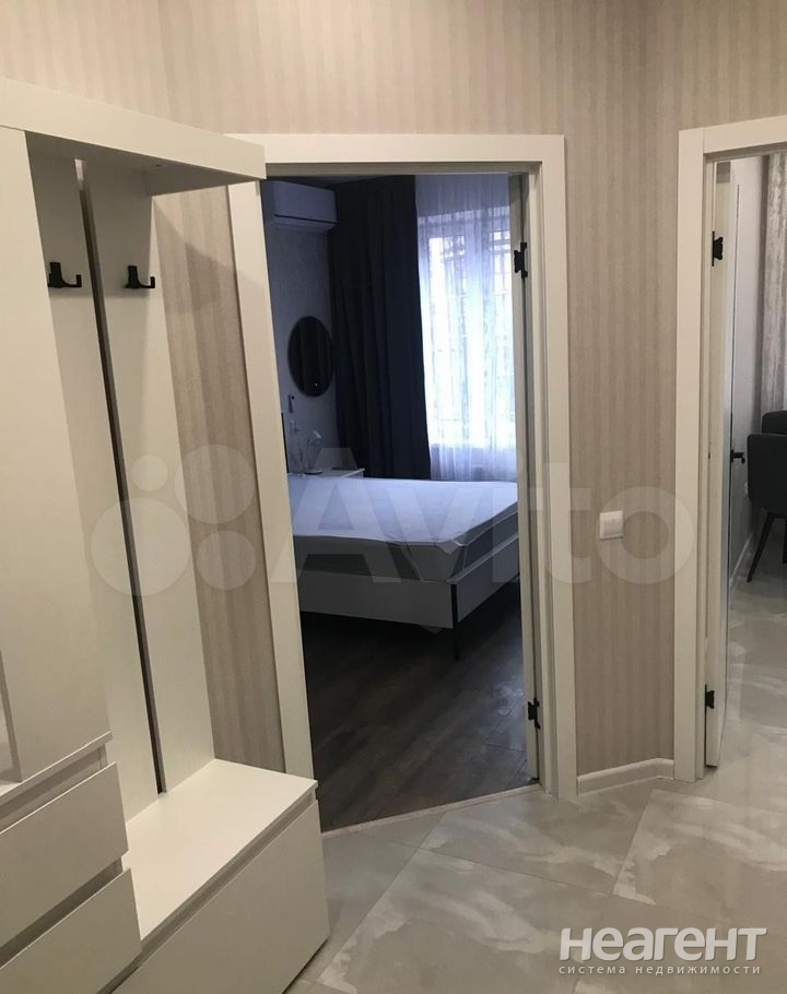 Сдается 1-комнатная квартира, 38 м²