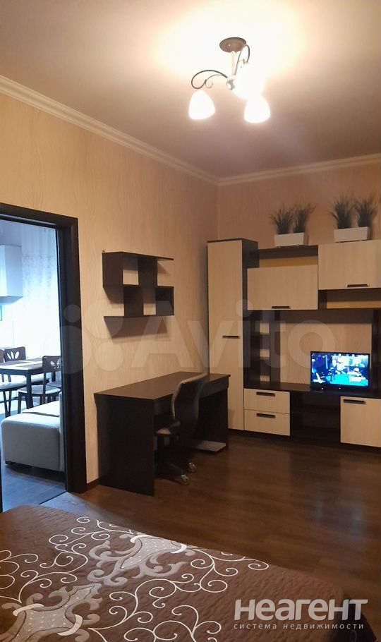 Продается 1-комнатная квартира, 39 м²