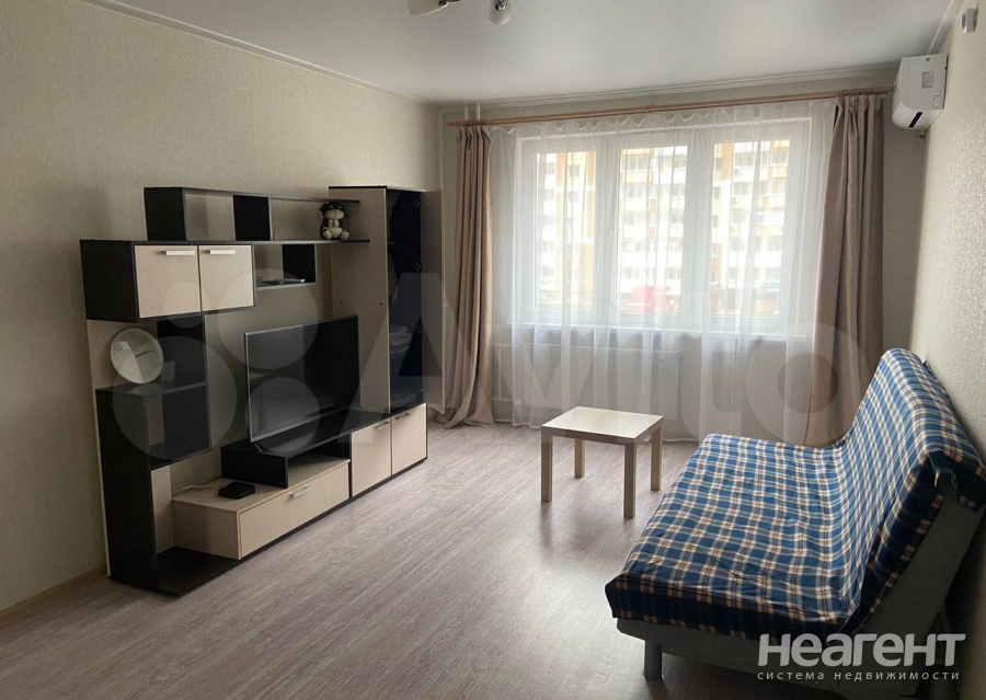 Продается 1-комнатная квартира, 39 м²