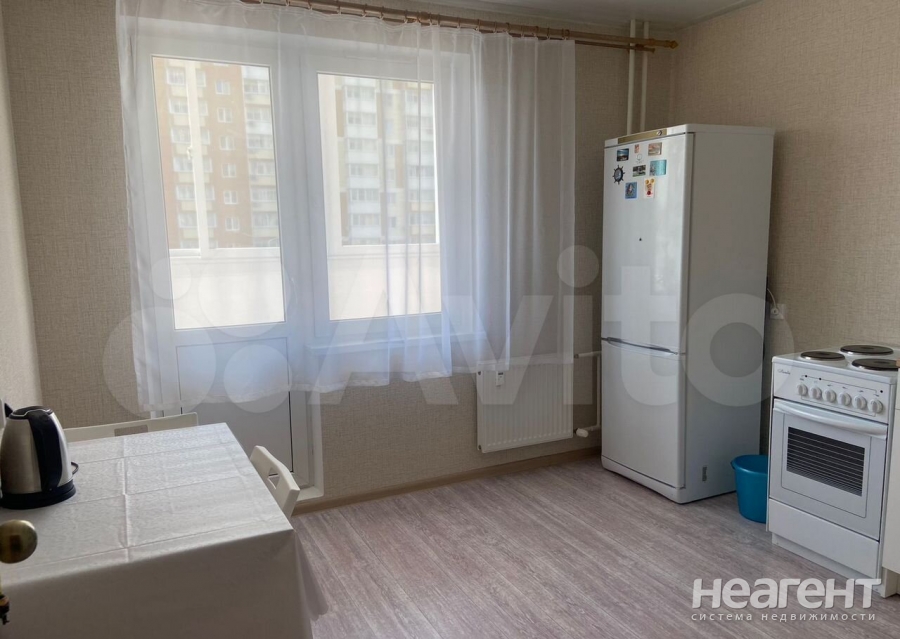 Продается 1-комнатная квартира, 39 м²